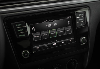 Подержанный автомобиль Skoda Rapid Liftback 2019 года (13 фото)