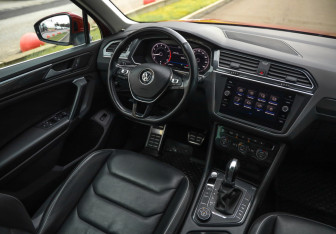 Подержанный автомобиль Volkswagen Tiguan 2018 года (10 фото)