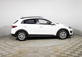 Подержанный автомобиль Kia Rio Hatchback 2018 года (4 фото)