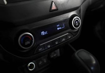 Подержанный автомобиль Hyundai Creta 2017 года (15 фото)