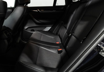 Подержанный автомобиль BMW X4 2015 года (10 фото)