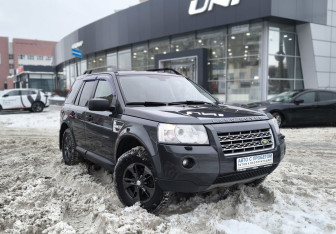 Подержанный автомобиль Land Rover Freelander 2010 года (3 фото)
