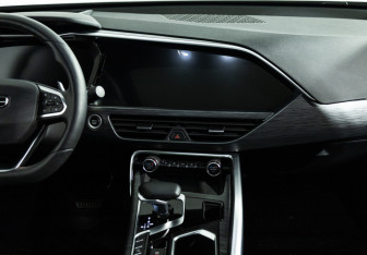 Подержанный автомобиль Geely Tugella 2023 года (14 фото)