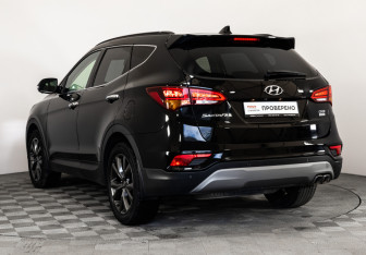Подержанный автомобиль Hyundai Santa Fe 2018 года (7 фото)