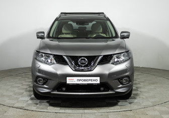 Подержанный автомобиль Nissan X-Trail 2017 года (2 фото)