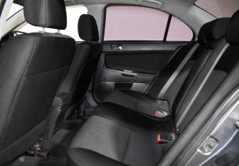 Подержанный автомобиль Mitsubishi Lancer Sedan 2008 года (11 фото)