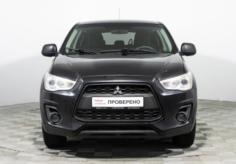 Подержанный автомобиль Mitsubishi ASX 2013 года (2 фото)