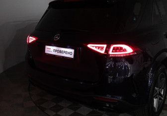 Подержанный автомобиль Mercedes-Benz GLE 2021 года (31 фото)
