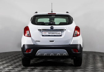 Подержанный автомобиль Opel Mokka 2014 года (6 фото)