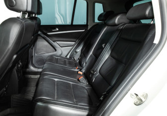 Подержанный автомобиль Volkswagen Tiguan 2016 года (10 фото)