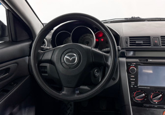Подержанный автомобиль Mazda 3 Sedan 2008 года (15 фото)