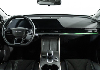 Подержанный автомобиль Omoda C5 2023 года (13 фото)