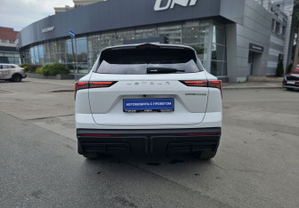 Подержанный автомобиль Jetour Dashing 2023 года (5 фото)