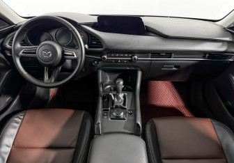 Подержанный автомобиль Mazda 3 Sedan 2021 года (15 фото)
