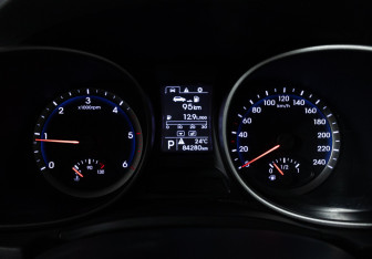 Подержанный автомобиль Hyundai Santa Fe 2014 года (12 фото)