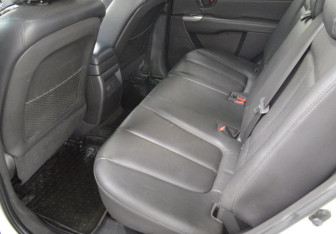 Подержанный автомобиль Hyundai Santa Fe 2012 года (11 фото)