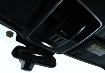 Подержанный автомобиль Land Rover Range Rover 2013 года (21 фото)