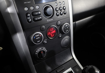 Подержанный автомобиль Suzuki Grand Vitara 2011 года (13 фото)