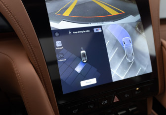 Подержанный автомобиль BYD Yangwang U8 2023 года (32 фото)