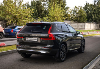 Подержанный автомобиль Volvo XC60 2021 года (6 фото)