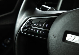 Подержанный автомобиль Haval F7 2023 года (21 фото)