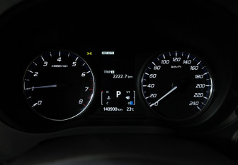Подержанный автомобиль Mitsubishi Outlander 2013 года (12 фото)