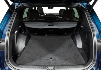 Подержанный автомобиль Geely Monjaro 2023 года (27 фото)