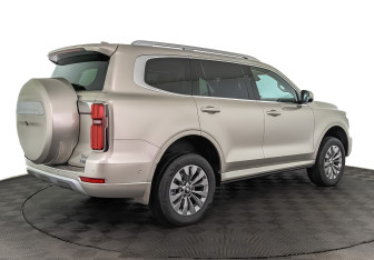 Новый Tank 500 2025 (2 фото)