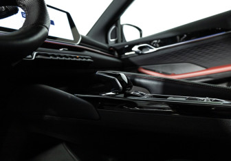 Подержанный автомобиль Geely Coolray 2024 года (20 фото)