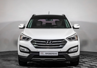 Подержанный автомобиль Hyundai Santa Fe 2012 года (2 фото)