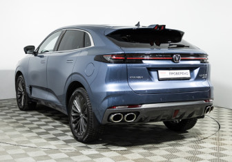 Подержанный автомобиль Changan UNI-K 2022 года (7 фото)