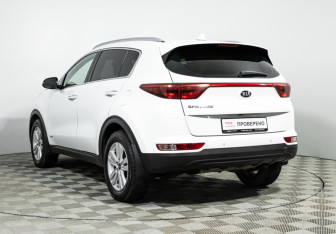 Подержанный автомобиль Kia Sportage 2018 года (7 фото)