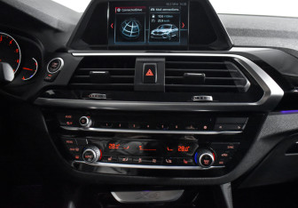 Подержанный автомобиль BMW X4 2019 года (16 фото)