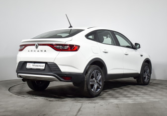 Подержанный автомобиль Renault Arkana 2021 года (5 фото)
