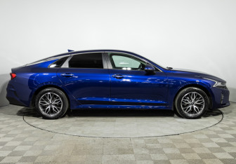 Подержанный автомобиль Kia K5 2020 года (4 фото)