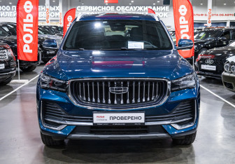 Подержанный автомобиль Geely Monjaro 2023 года (3 фото)