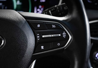 Подержанный автомобиль Hyundai Santa Fe 2020 года (11 фото)