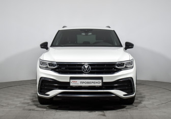Подержанный автомобиль Volkswagen Tiguan 2021 года (2 фото)
