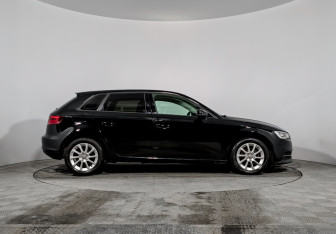 Подержанный автомобиль Audi A3 Hatchback 2014 года (4 фото)