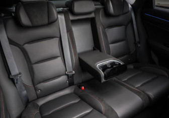 Подержанный автомобиль Geely Tugella 2022 года (31 фото)