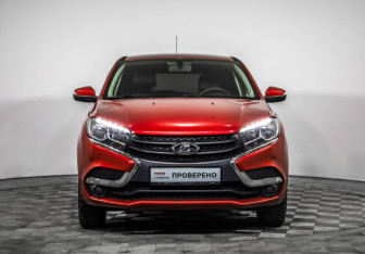 Подержанный автомобиль LADA (ВАЗ) XRAY 2017 года (2 фото)