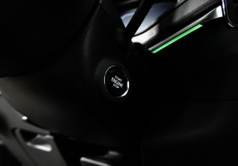 Подержанный автомобиль Skoda Karoq 2021 года (19 фото)