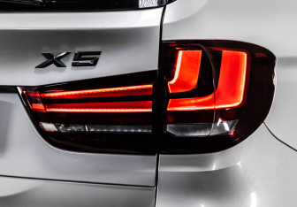 Подержанный автомобиль BMW X5 2016 года (11 фото)