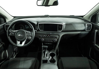 Подержанный автомобиль Kia Sportage 2021 года (13 фото)