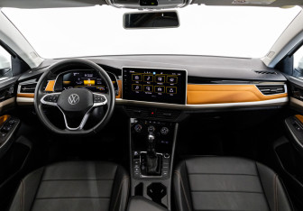 Подержанный автомобиль Volkswagen Bora Sedan 2024 года (13 фото)