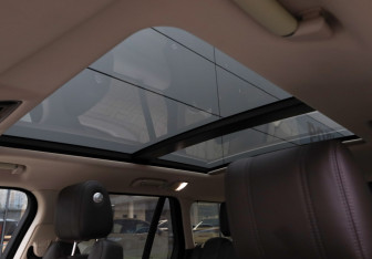 Подержанный автомобиль Land Rover Range Rover 2016 года (26 фото)