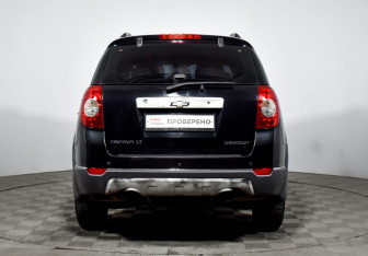 Подержанный автомобиль Chevrolet Captiva 2012 года (6 фото)