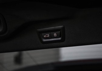 Подержанный автомобиль BMW X7 2023 года (39 фото)