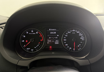 Подержанный автомобиль Audi A3 Sedan 2020 года (10 фото)