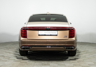 Подержанный автомобиль Hongqi H9 2023 года (6 фото)